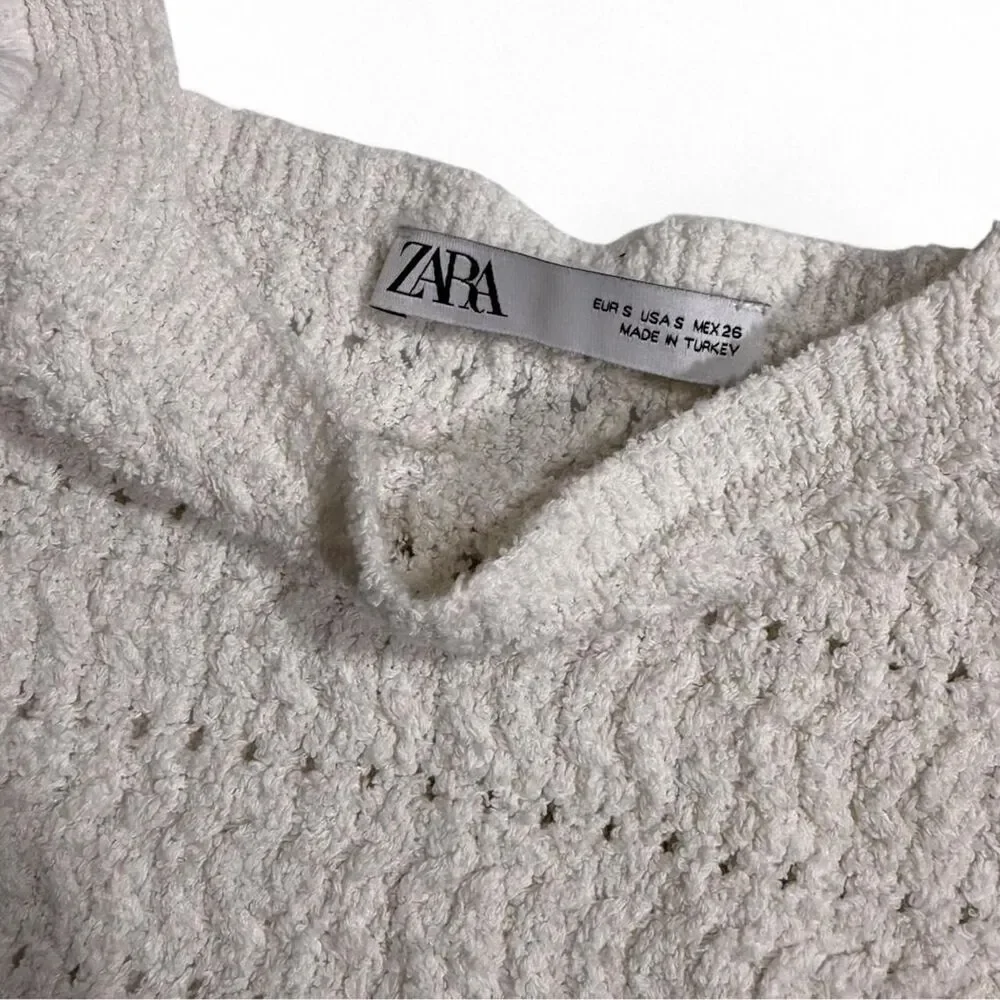 Zara crochet white cropped top with puff sleeves Small Cottagecore Festival vibe